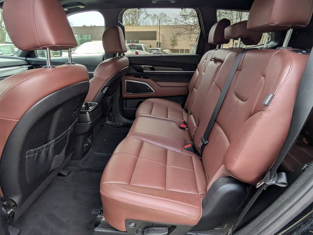 Used 2023 Kia Telluride EX image 13