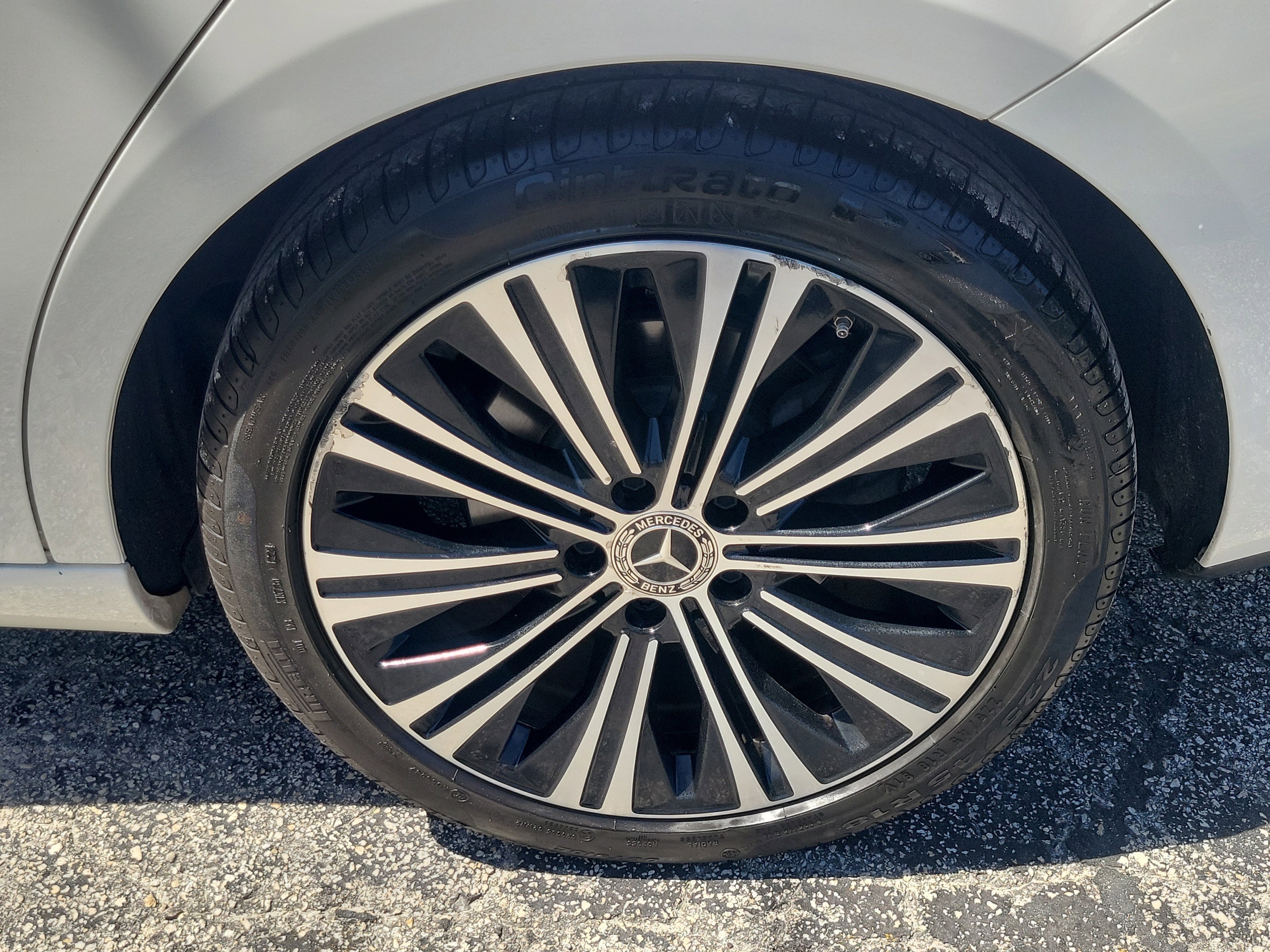 Used 2021 Mercedes-Benz CLA 250 w/ Premium Package image 7