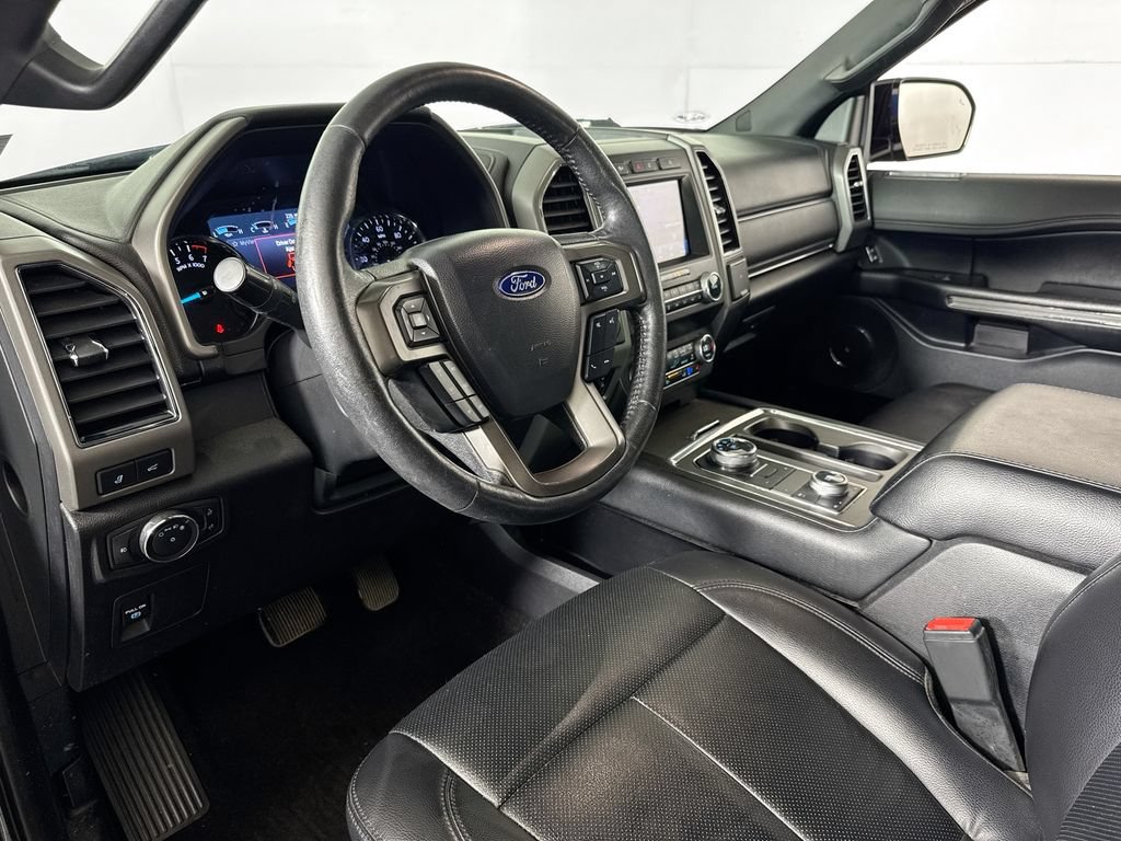 Used 2020 Ford Expedition XLT w/ Equipment Group 202A AWD/4WD image 9