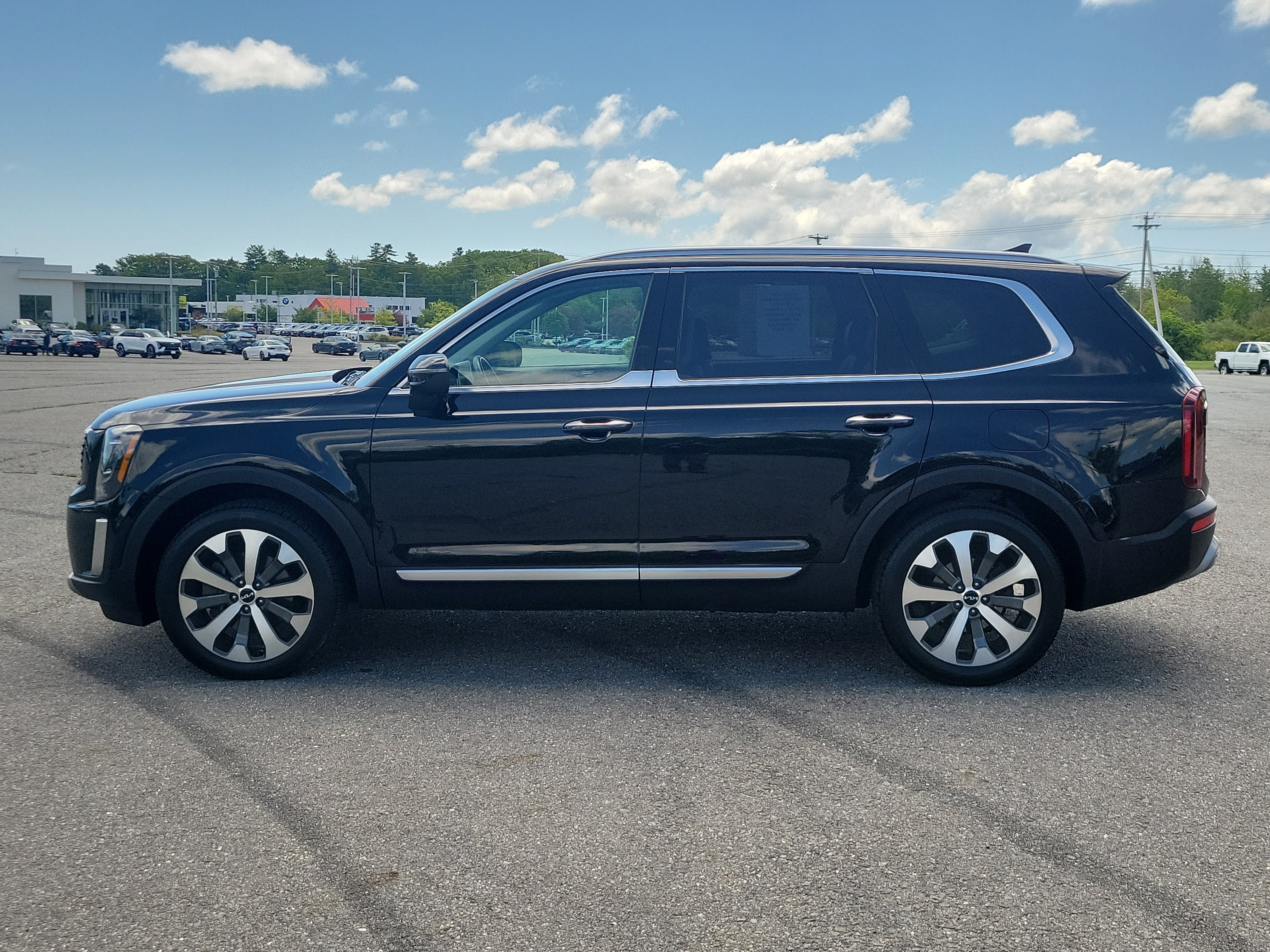 Used 2022 Kia Telluride S AWD/4WD image 8