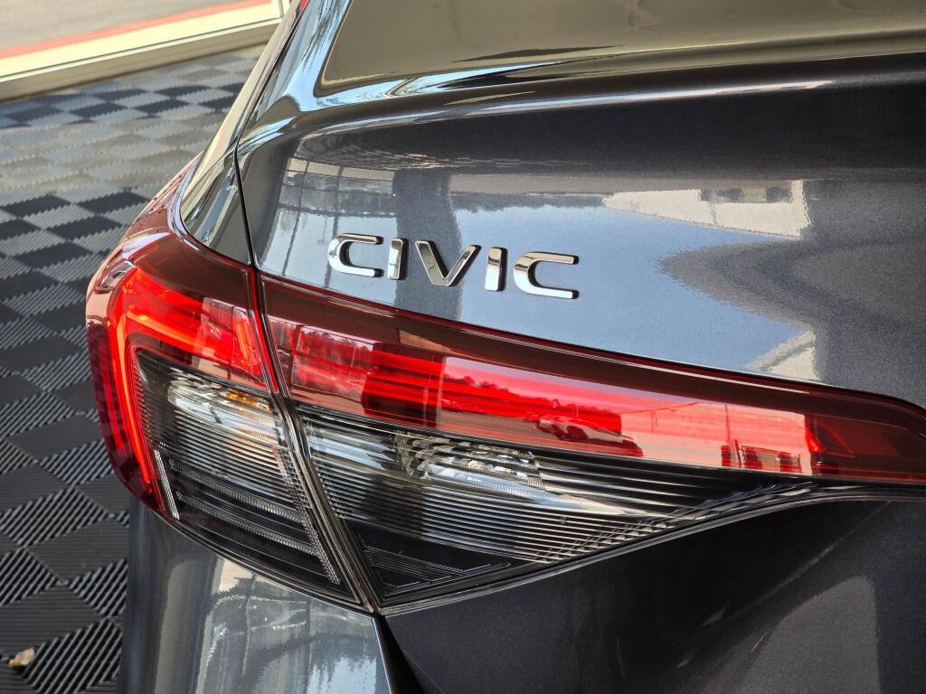 Used 2025 Honda Civic LX image 13