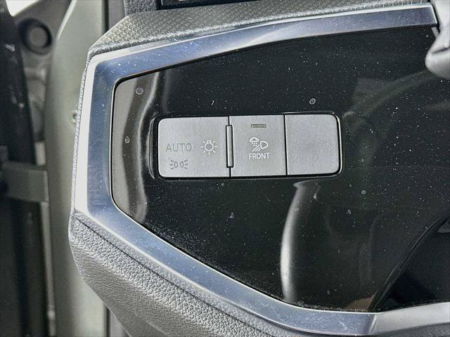 Certified 2024 Audi Q3 2.0T Premium w/ Convenience Package AWD/4WD image 10
