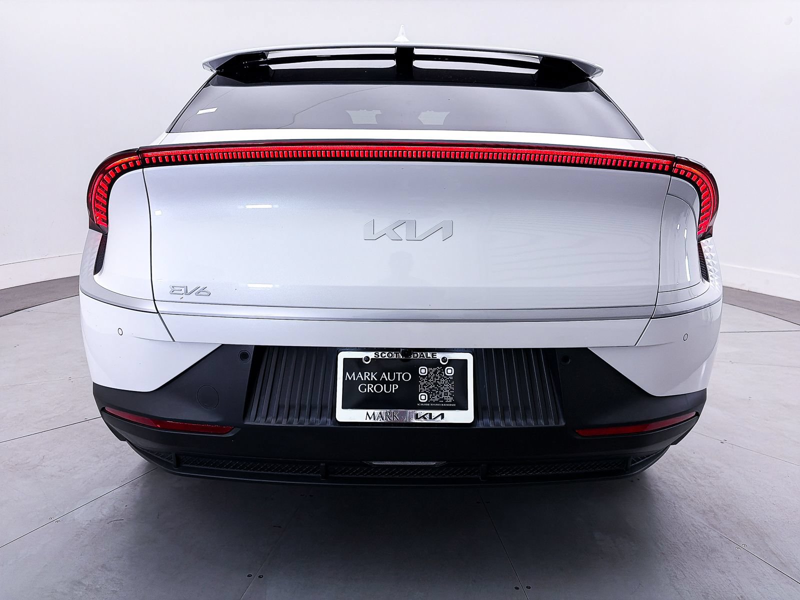 Used 2022 Kia EV6 Light RWD image 14
