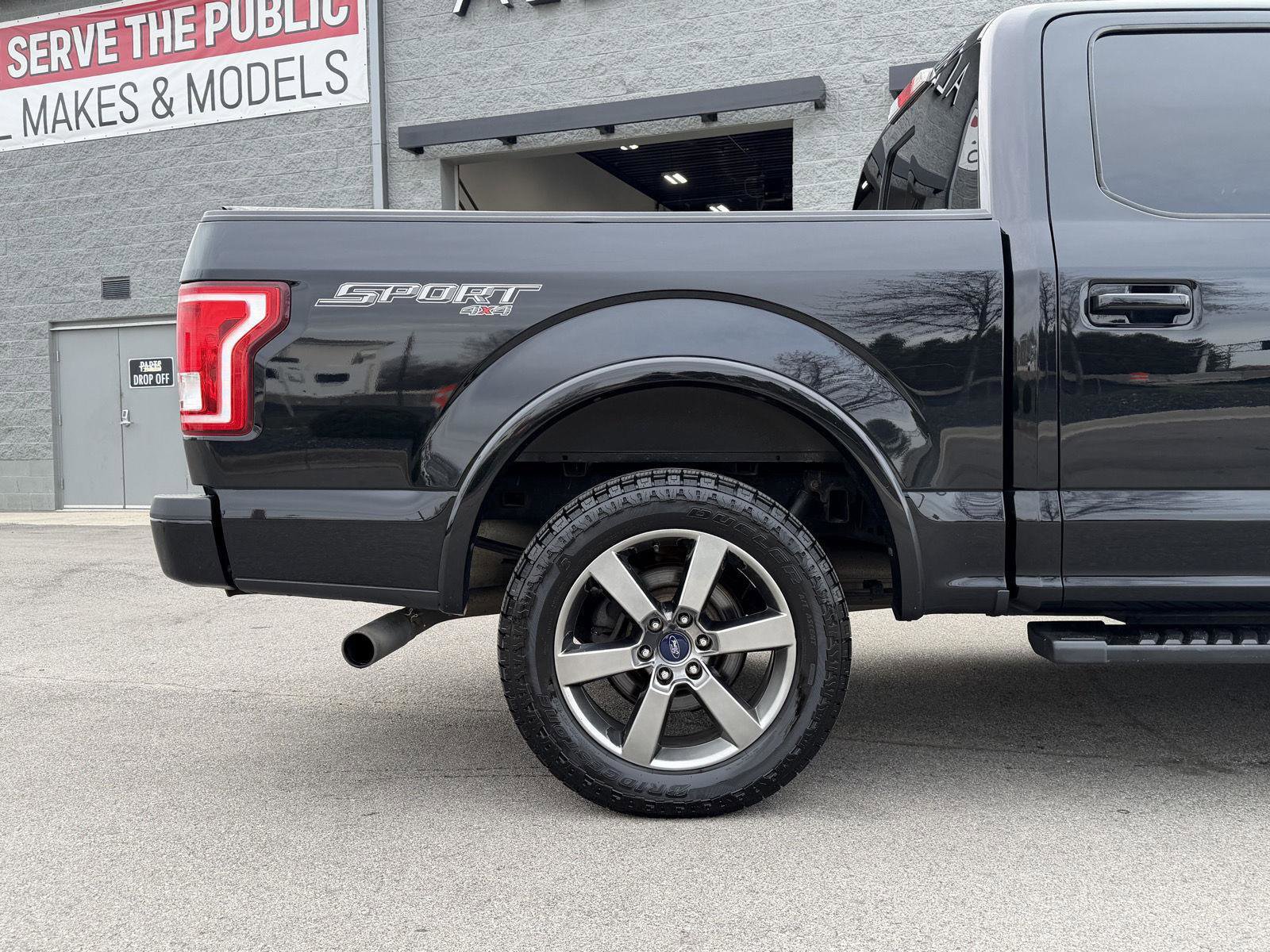 Used 2017 Ford F150 XLT w/ Equipment Group 302A Luxury AWD/4WD image 43