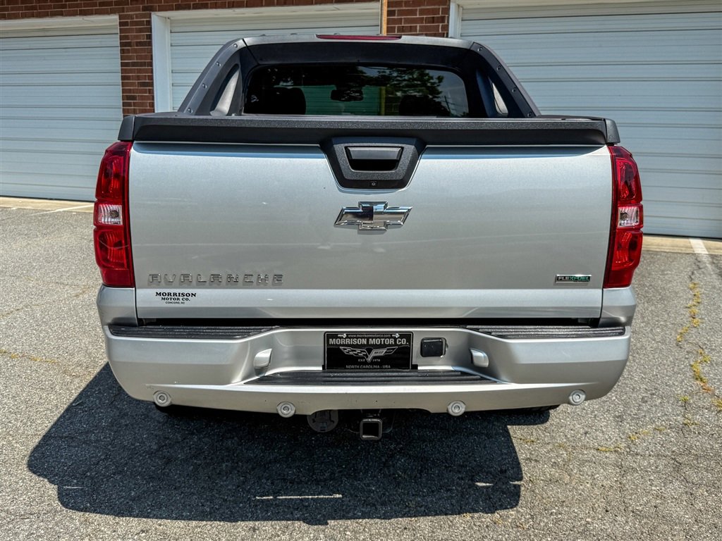 Used 2010 Chevrolet Avalanche LT w/ Luxury Package RWD image 33