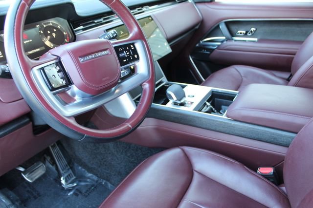 Used 2024 Land Rover Range Rover SE image 14