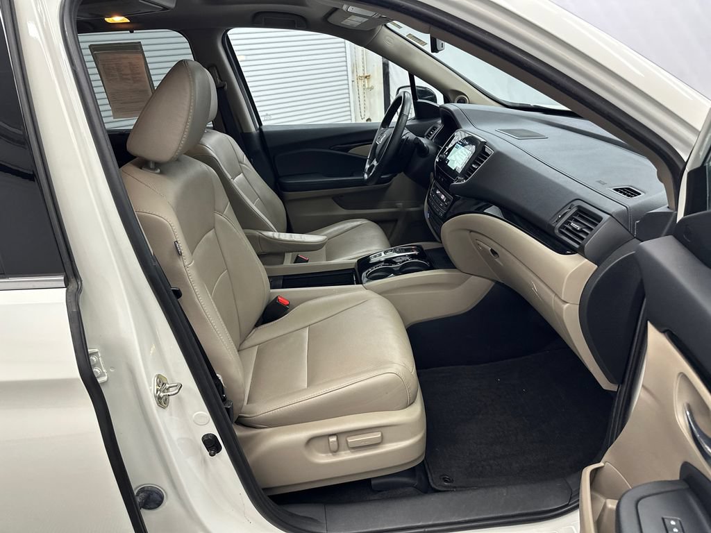 Used 2019 Honda Pilot Elite image 15