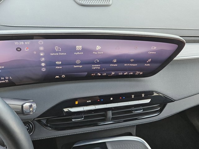 Used 2025 Buick Enclave Preferred image 14