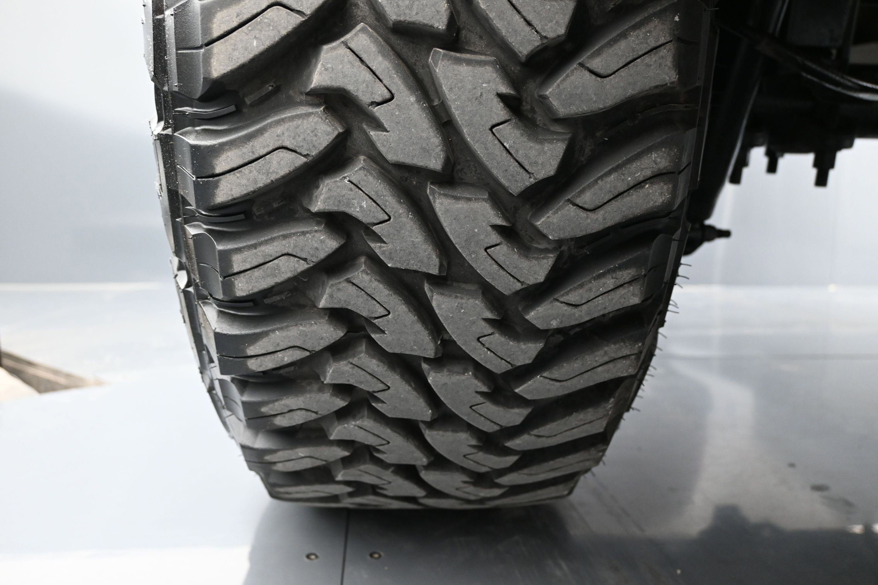 Used 2017 Ford F150 XLT w/ Equipment Group 302A Luxury AWD/4WD image 19