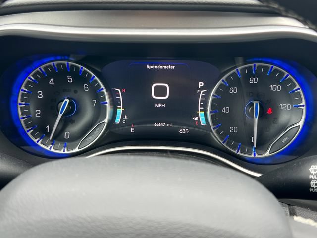 Used 2025 Chrysler Pacifica Select FWD image 20