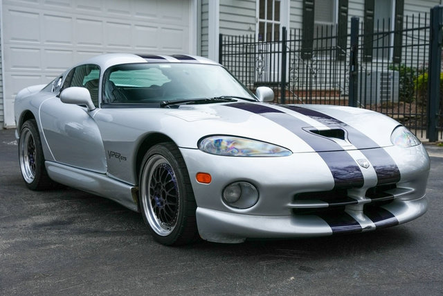 Used 1998 Dodge Viper GTS RWD image 12