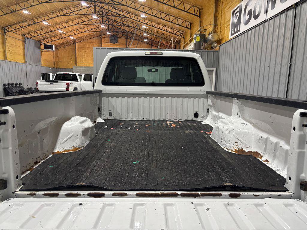 Used 2015 Ford F250 XL w/ Power Equipment Group AWD/4WD image 22