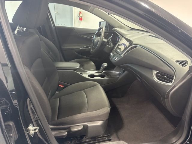 Used 2024 Chevrolet Malibu LT image 19