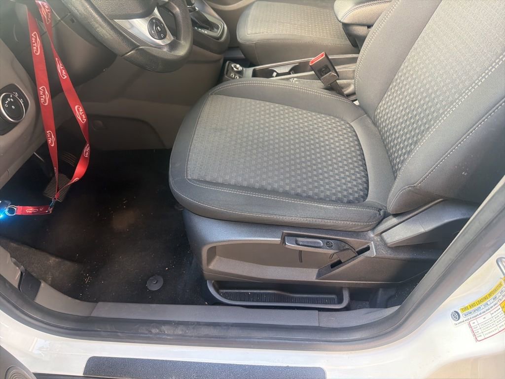 Used 2020 Ford Transit Connect XLT image 4