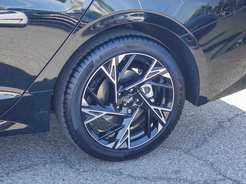 Used 2025 Kia K5 GT-Line w/ GT-Line Premium Package image 10