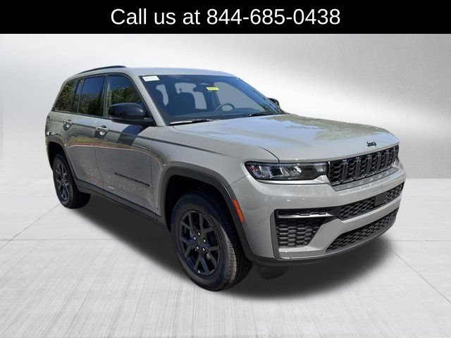 New 2027 Jeep Grand Cherokee Altitude AWD/4WD image 3