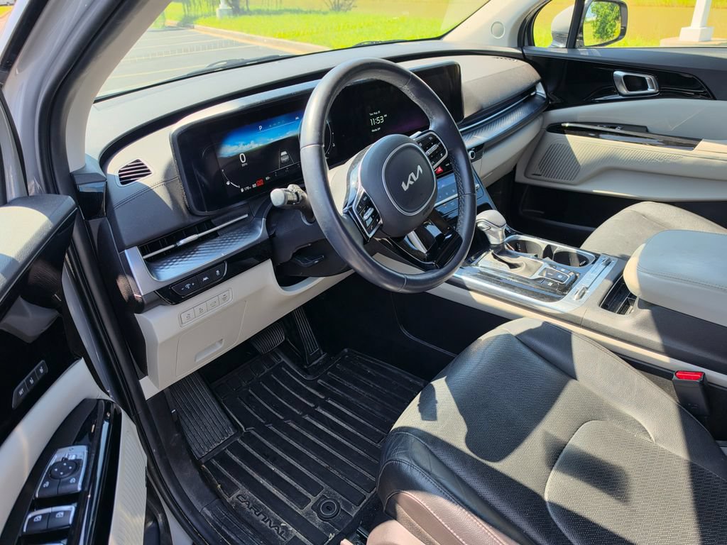 Used 2024 Kia Carnival SX Prestige FWD image 11