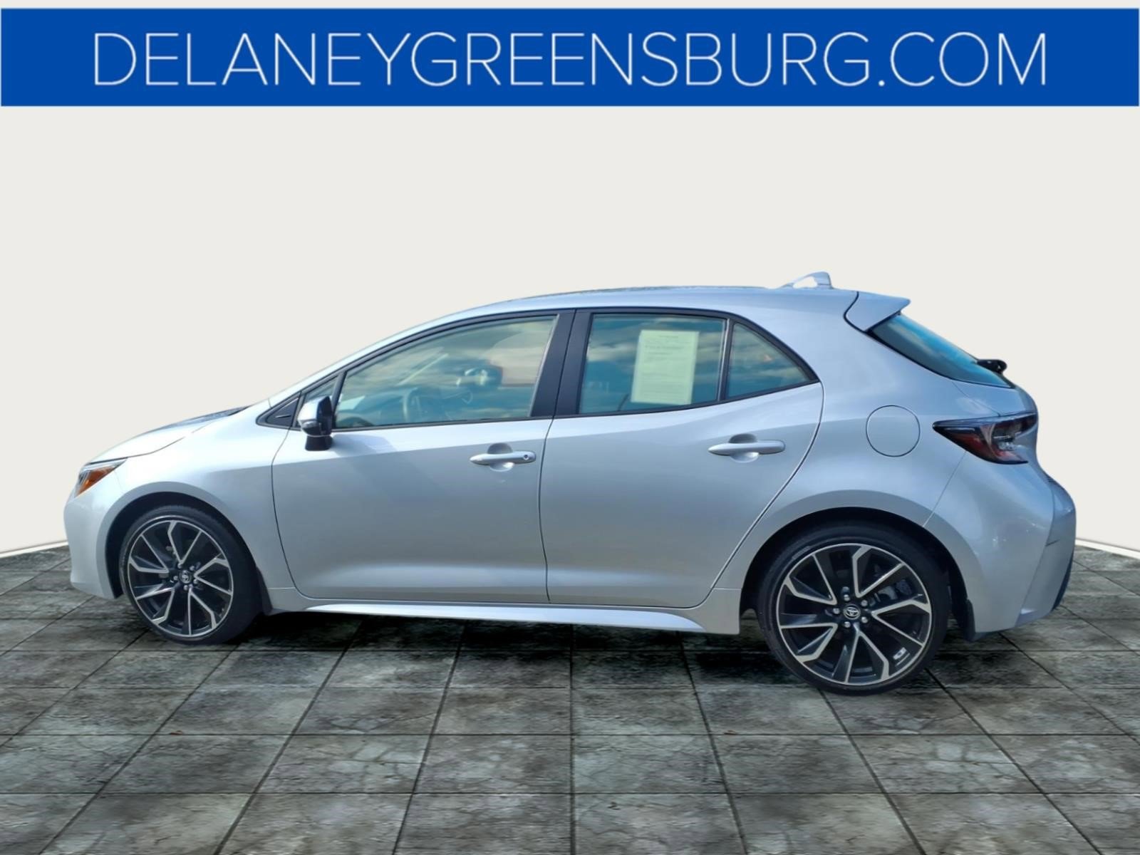 Used 2021 Toyota Corolla XSE w/ Carpet Mat Package (TMS) FWD image 6