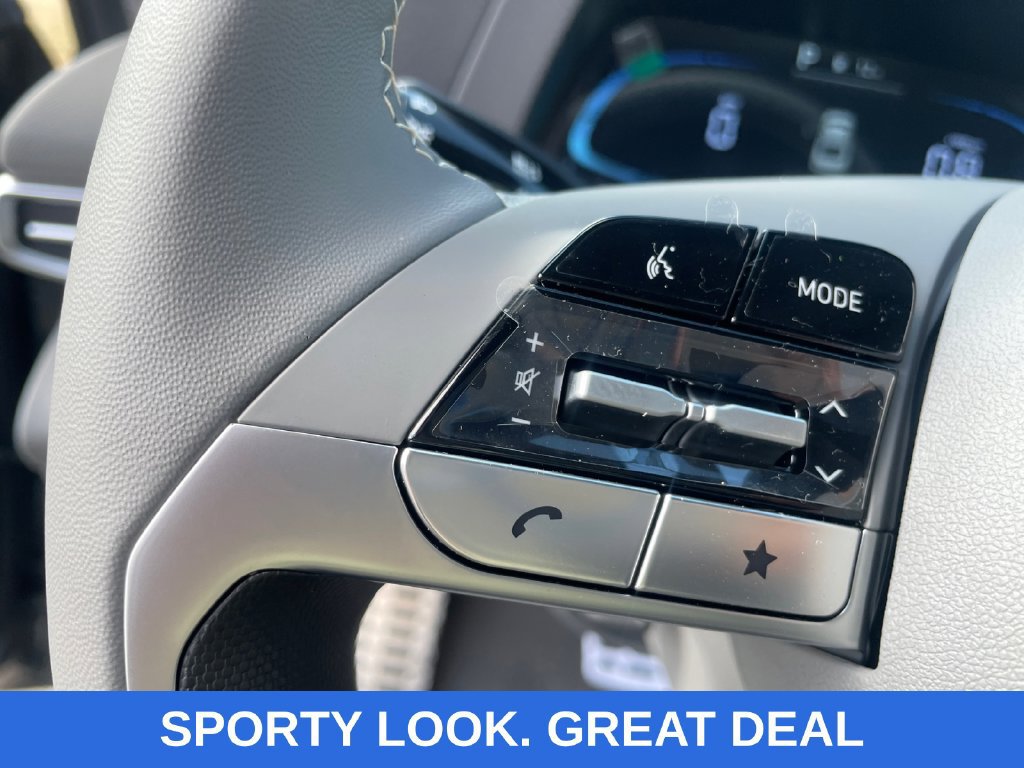 Used 2026 Hyundai Elantra Sport FWD image 25