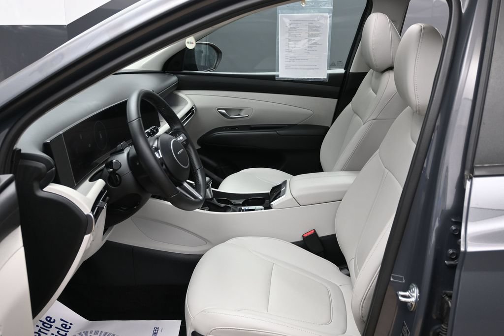 Used 2025 Hyundai Tucson SEL AWD/4WD image 28