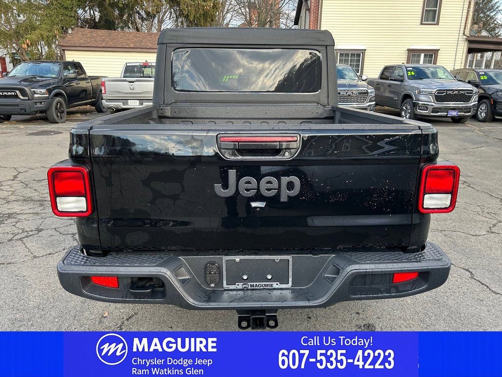 New 2026 Jeep Gladiator Sport AWD/4WD image 9