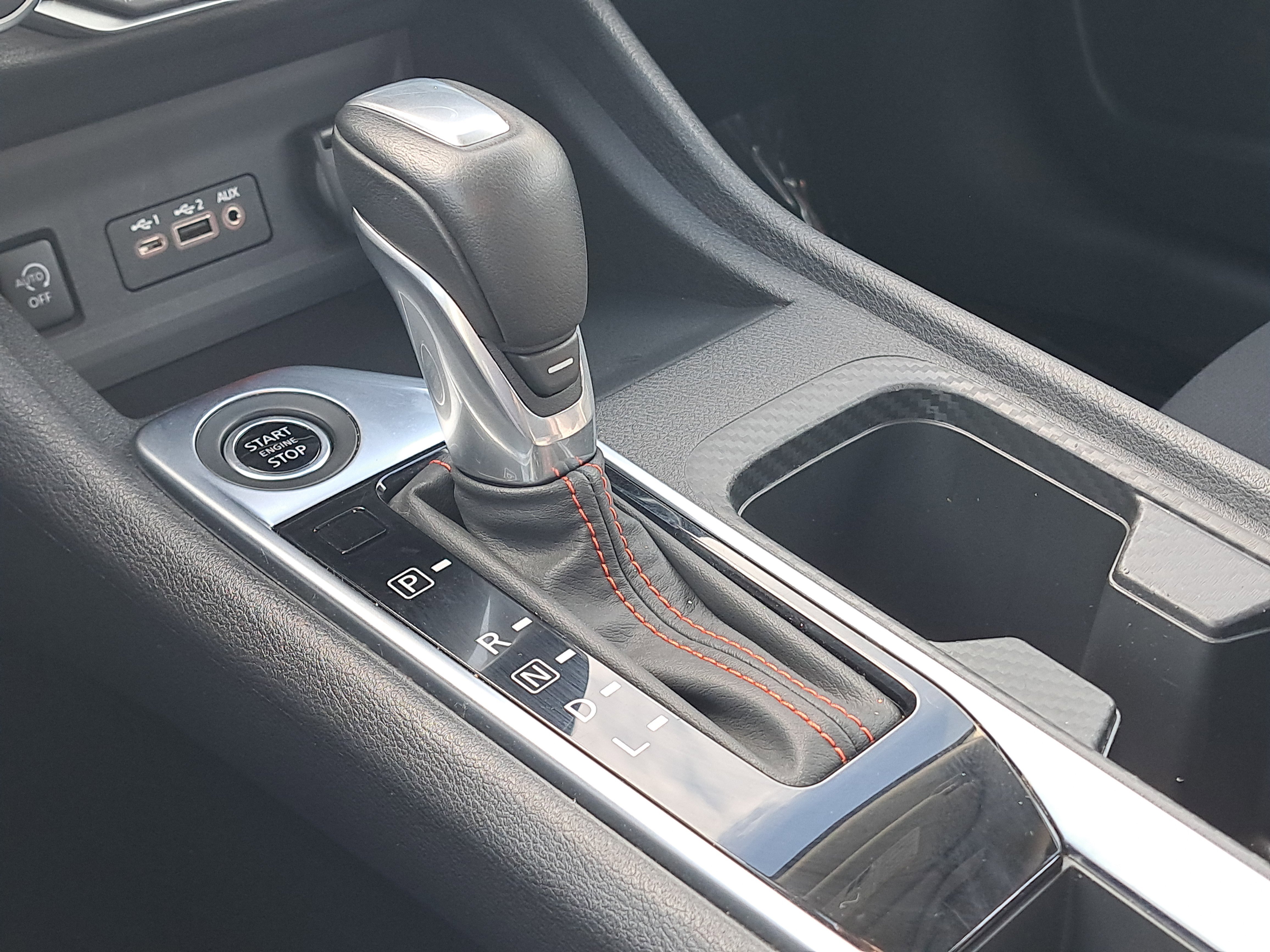 Certified 2025 Nissan Sentra SR FWD image 29