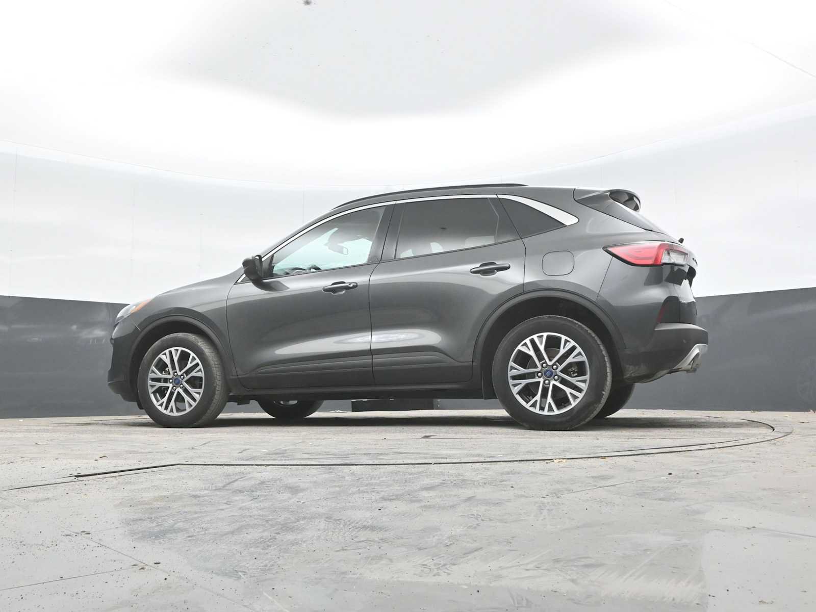 Used 2020 Ford Escape SEL AWD/4WD image 24