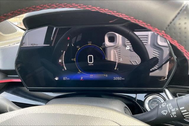 Used 2025 Chevrolet Trax RS w/ Driver Confidence Package image 10