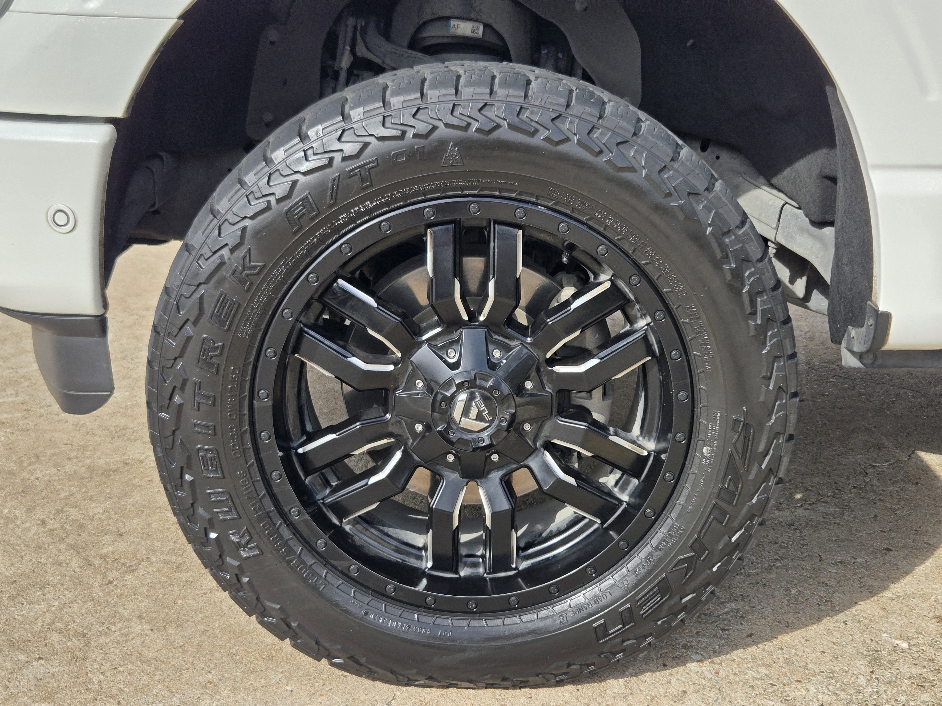 Used 2022 Ford F150 Platinum w/ Equipment Group 701A High image 7