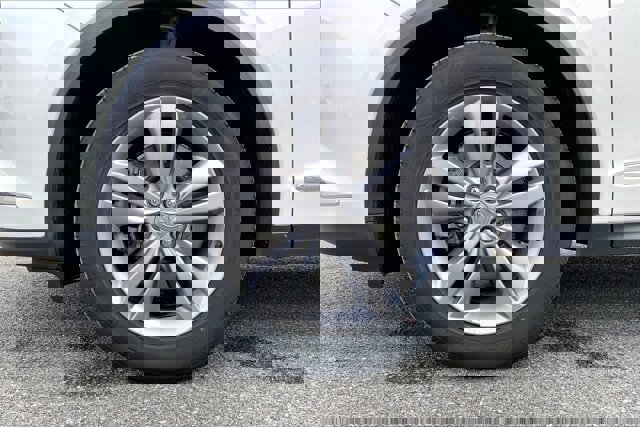 Used 2023 Acura MDX SH-AWD image 8