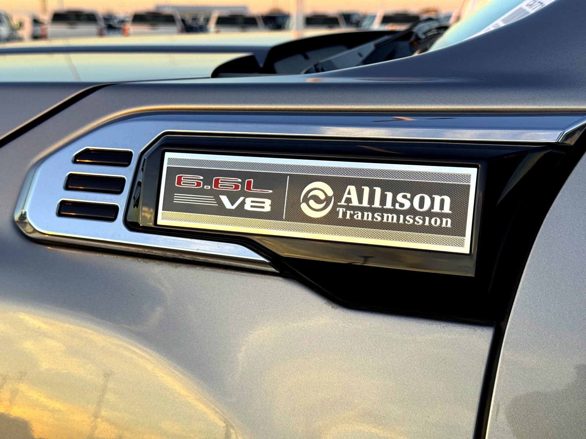 Used 2025 GMC Sierra 2500 Denali w/ Denali Reserve Package image 3