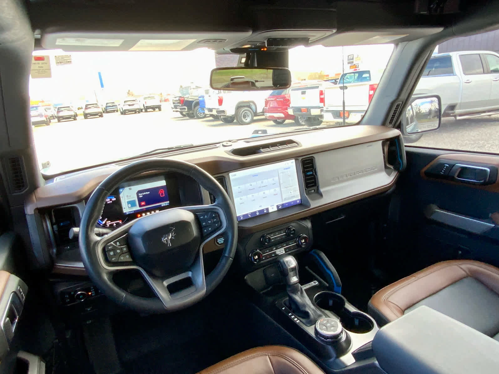 Used 2023 Ford Bronco Outer Banks image 32