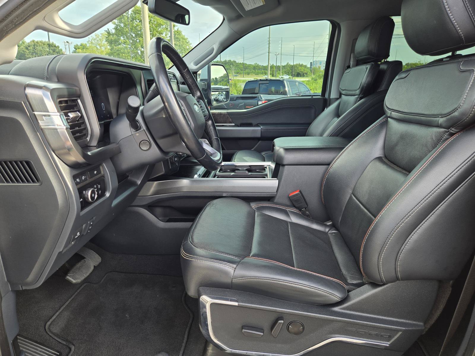 Used 2023 Ford F450 Lariat w/ Lariat Ultimate Package AWD/4WD image 23