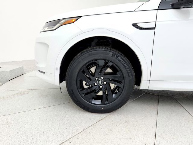 Certified 2025 Land Rover Discovery Sport S image 30