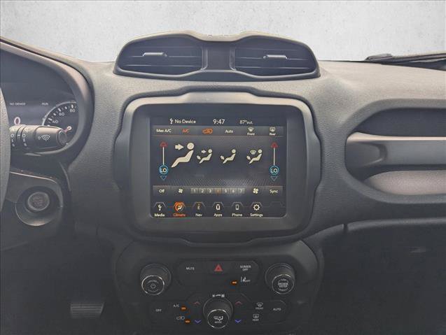 Used 2023 Jeep Renegade Latitude AWD/4WD image 11