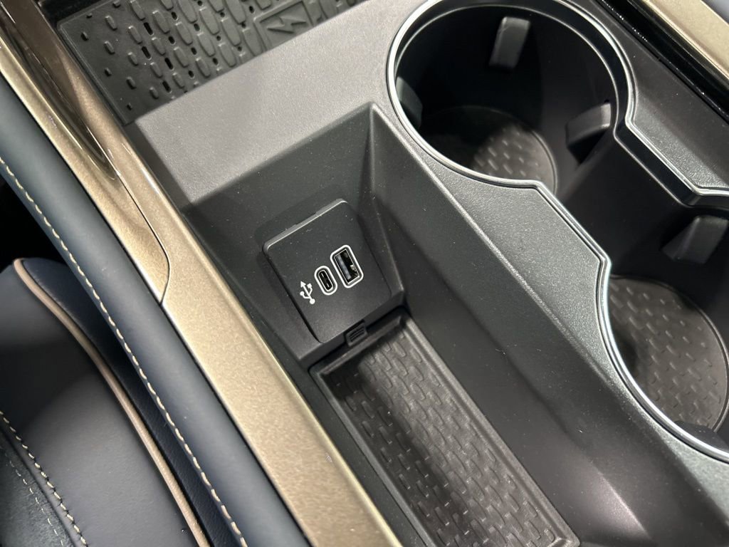 New 2026 Lincoln Nautilus Black Label w/ Jet Appearance Package image 25