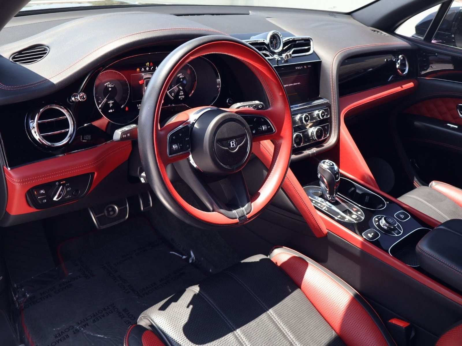 Certified 2022 Bentley Bentayga AWD/4WD image 4