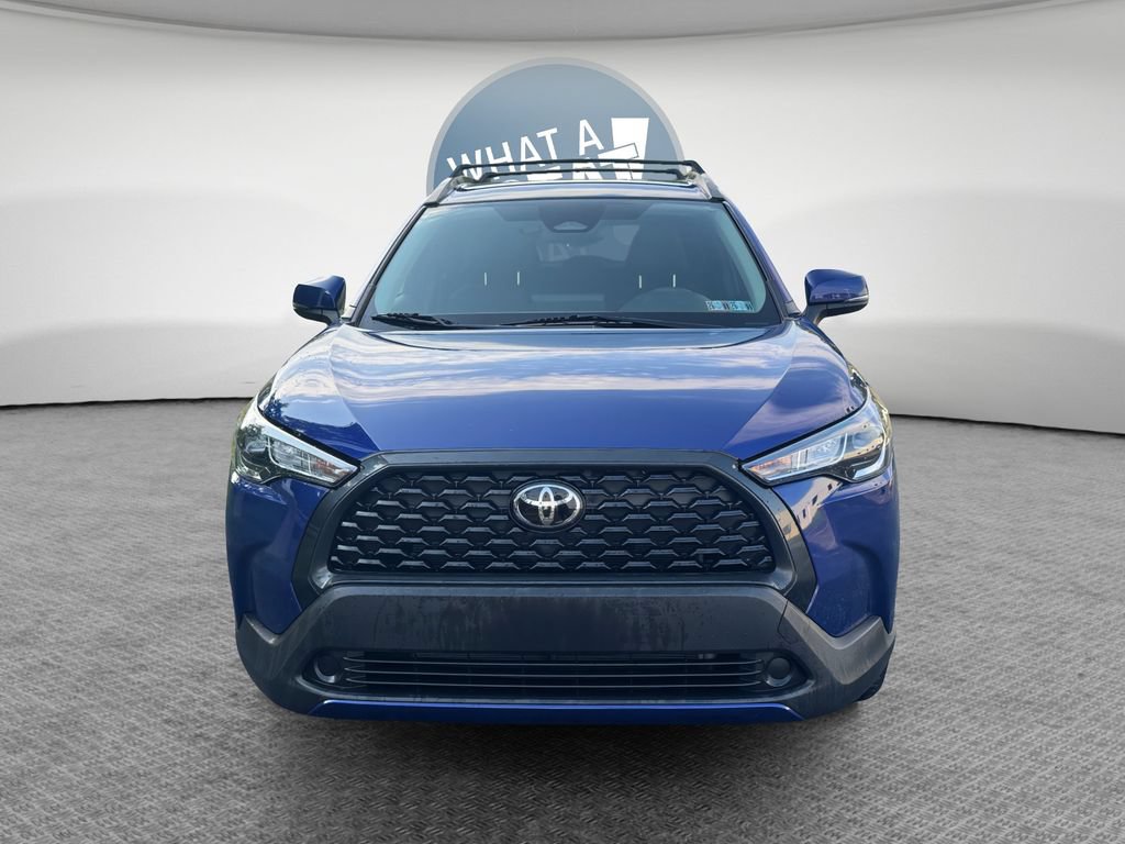 Used 2023 Toyota Corolla Cross LE AWD/4WD image 8