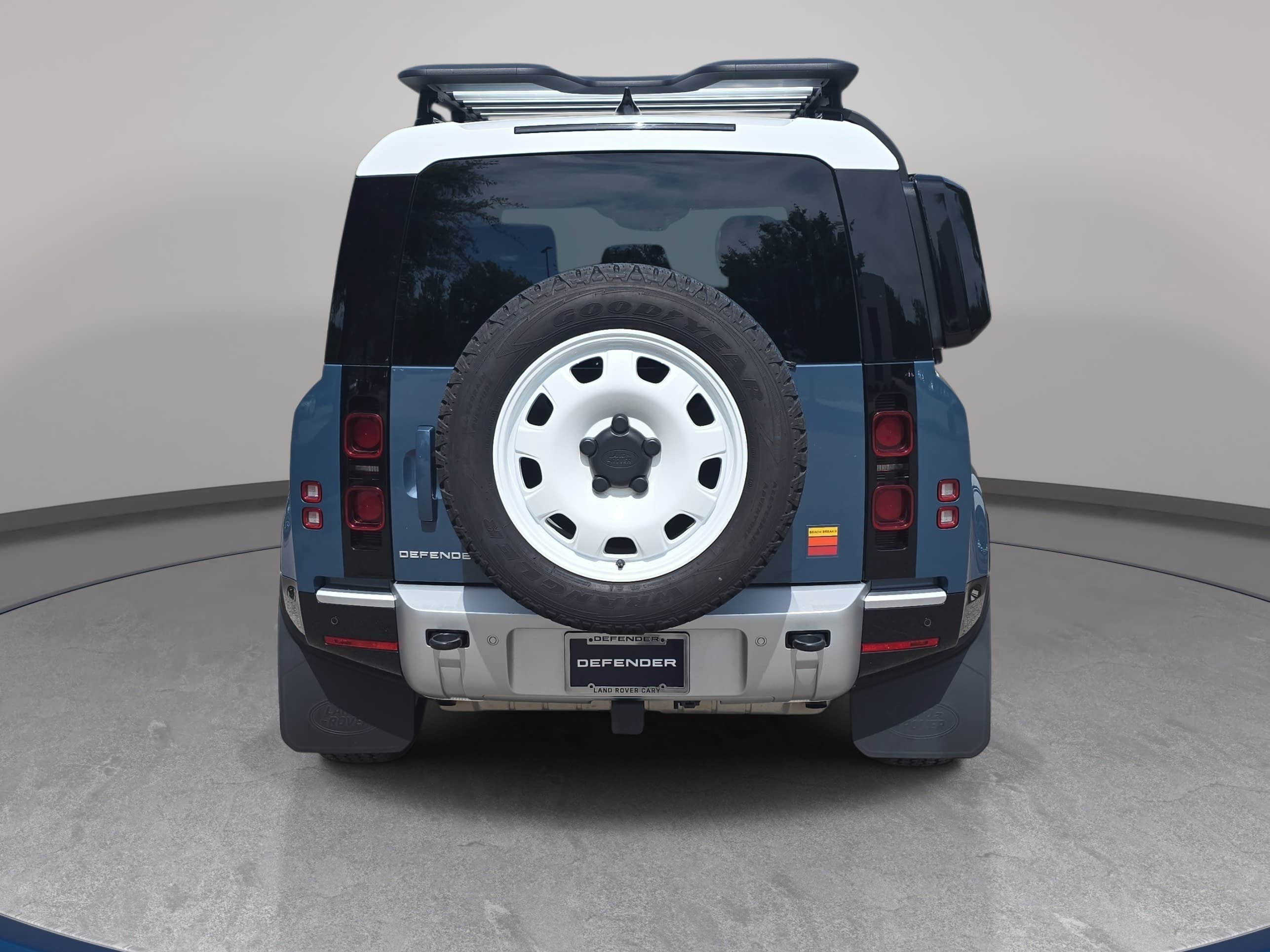 Certified 2025 Land Rover Defender 110 S AWD/4WD image 6