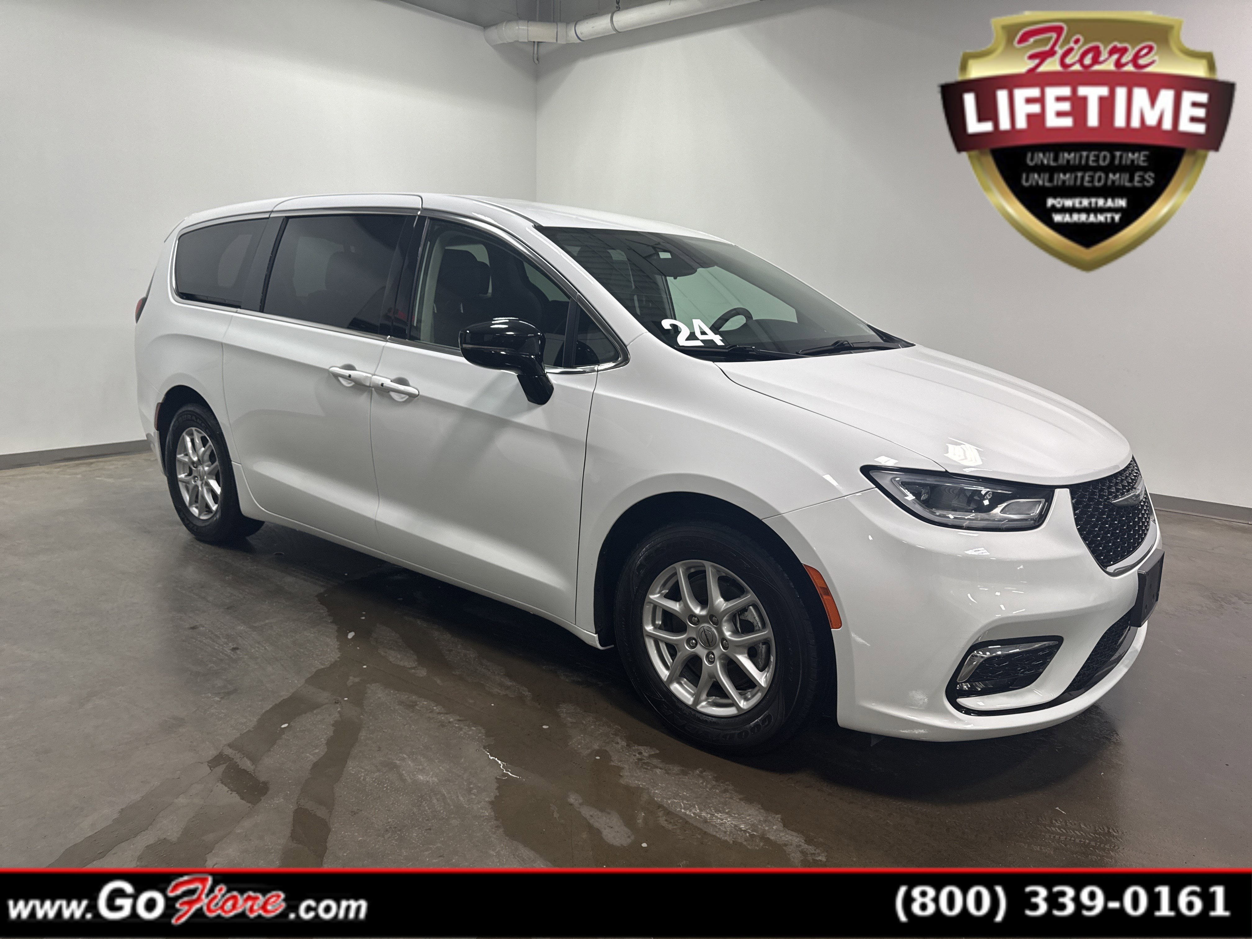 Used 2024 Chrysler Pacifica Touring-L
