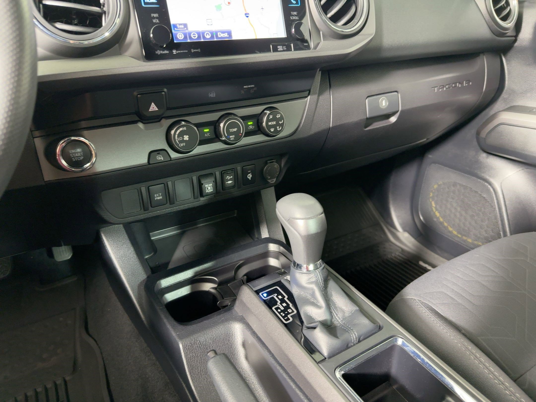 Used 2019 Toyota Tacoma TRD Sport image 15