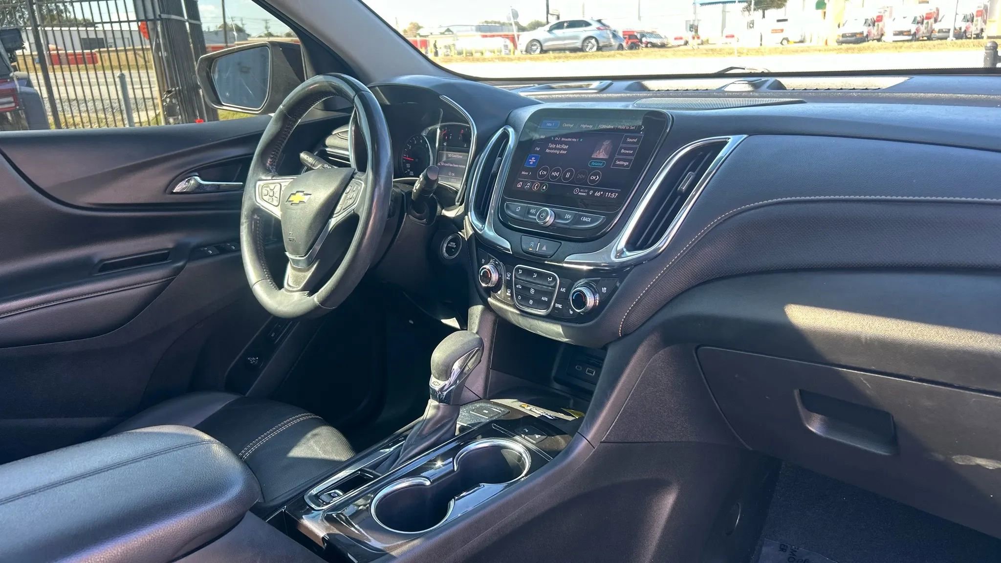 Used 2022 Chevrolet Equinox Premier image 15