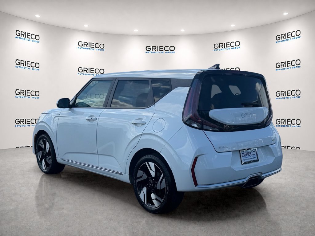 Used 2024 Kia Soul GT-Line FWD image 5