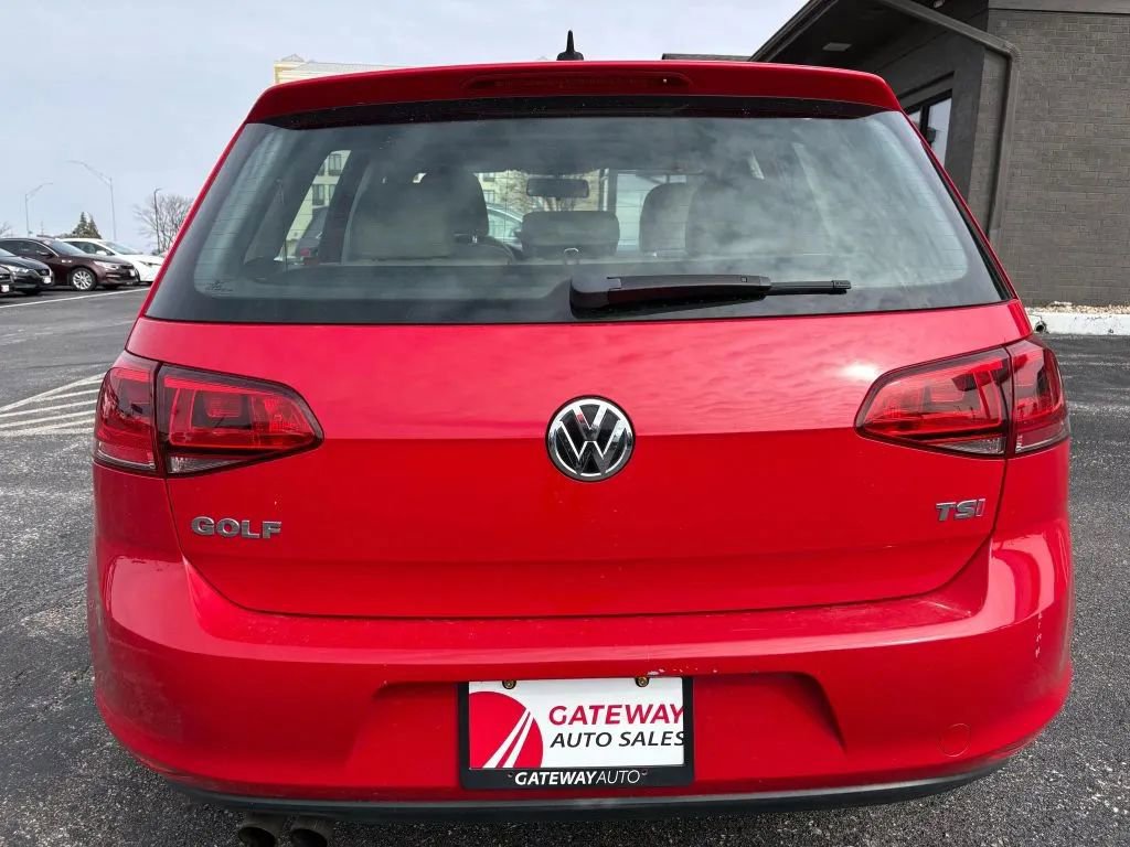 Used 2015 Volkswagen Golf S image 4