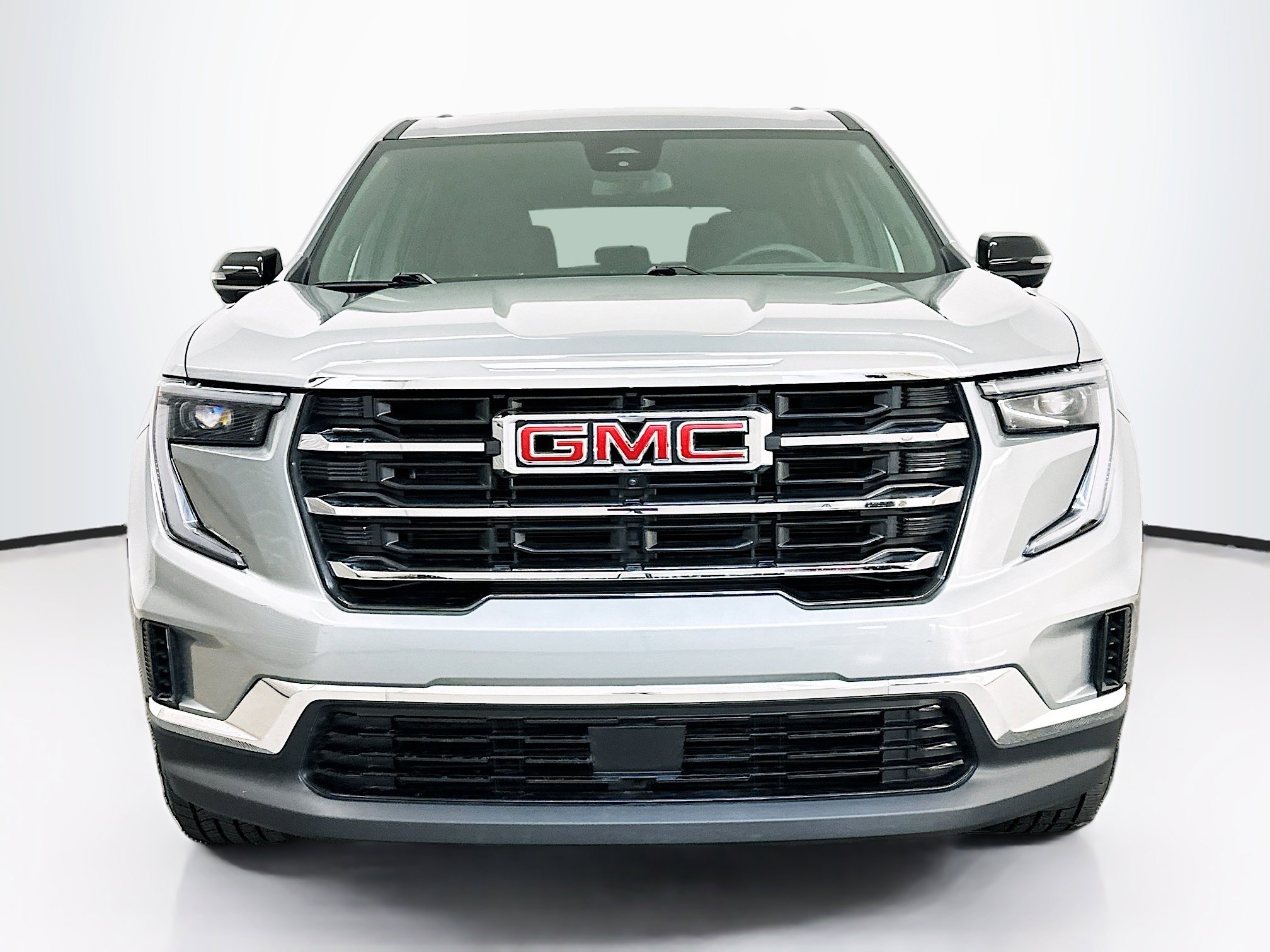 Used 2025 GMC Acadia Elevation image 2