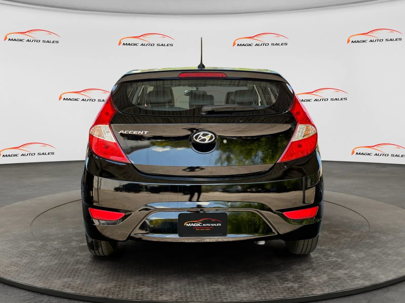 Used 2016 Hyundai Accent SE FWD image 9