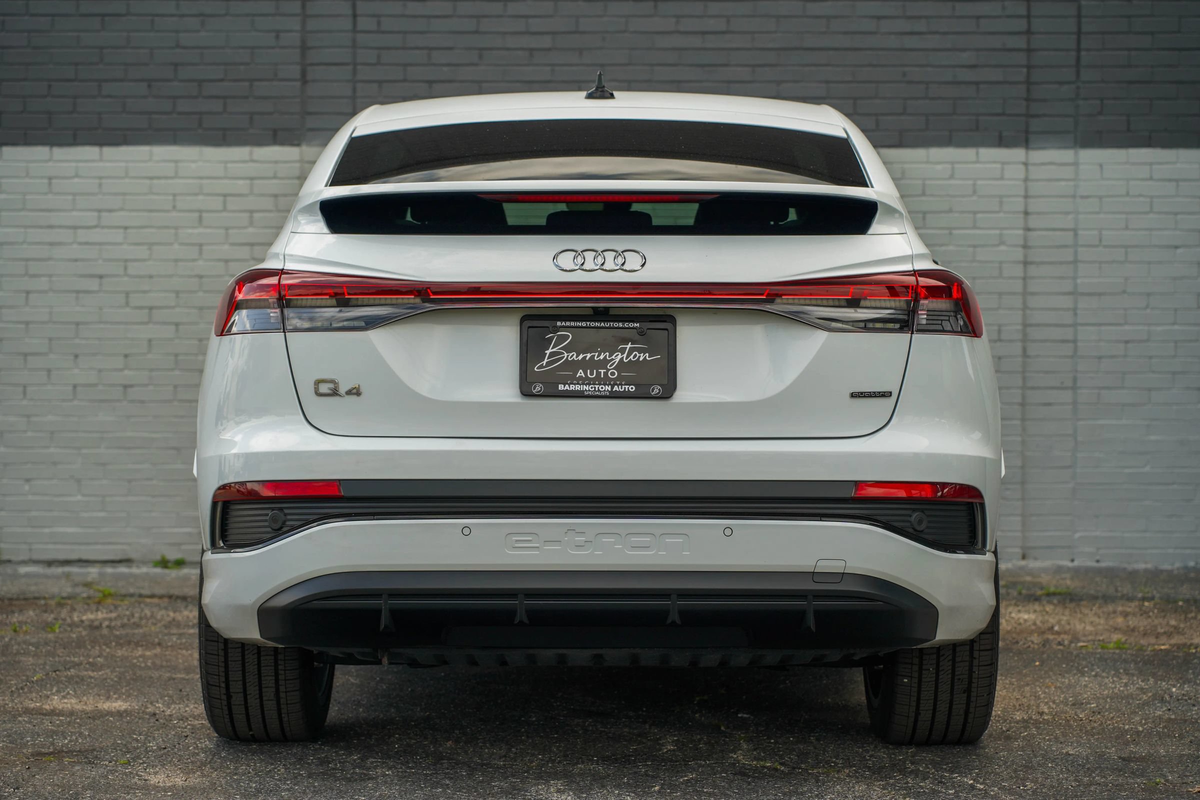 Used 2022 Audi Q4 e-tron Premium Plus AWD/4WD image 6