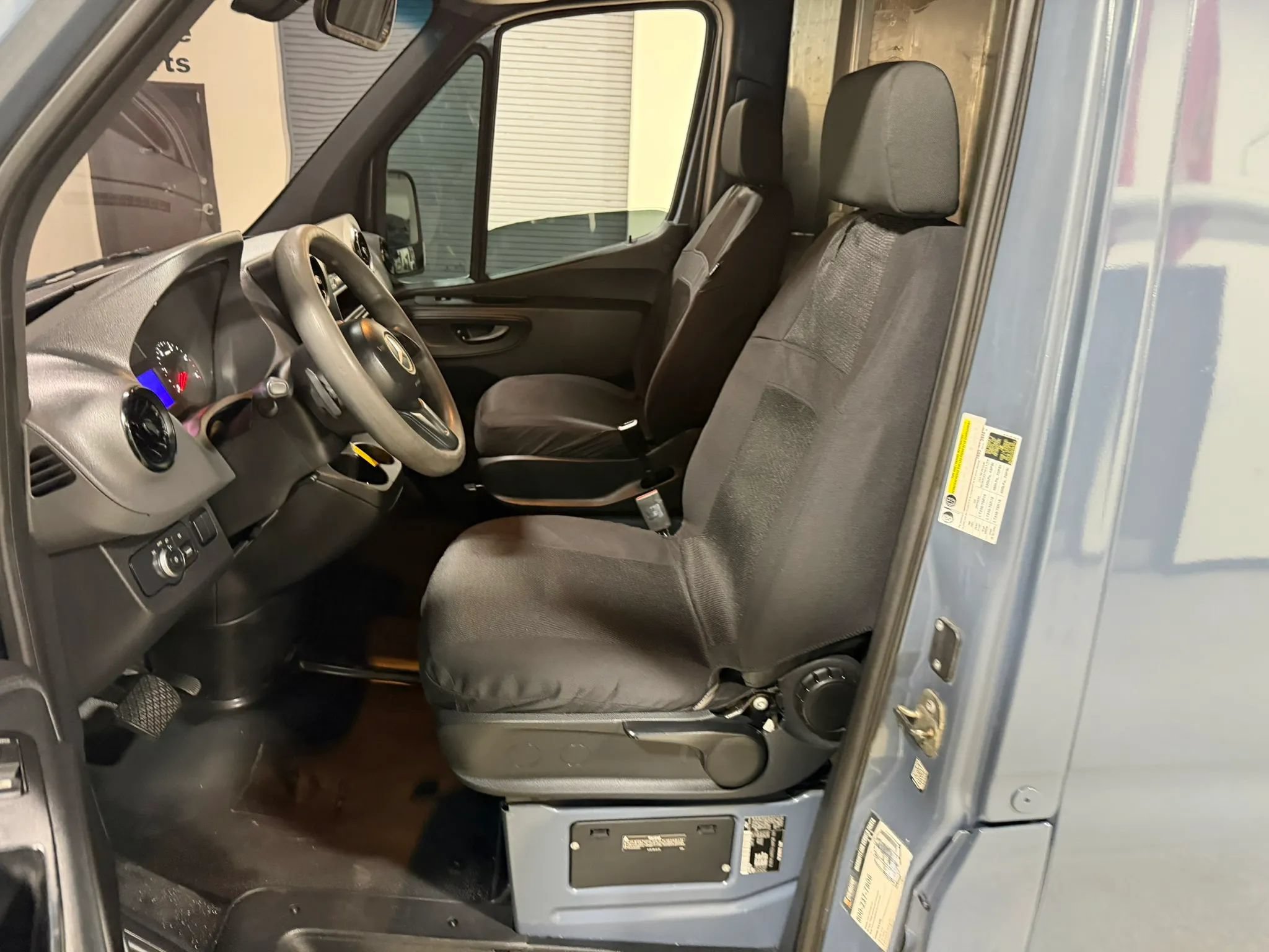 Used 2019 Mercedes-Benz Sprinter 170 image 38