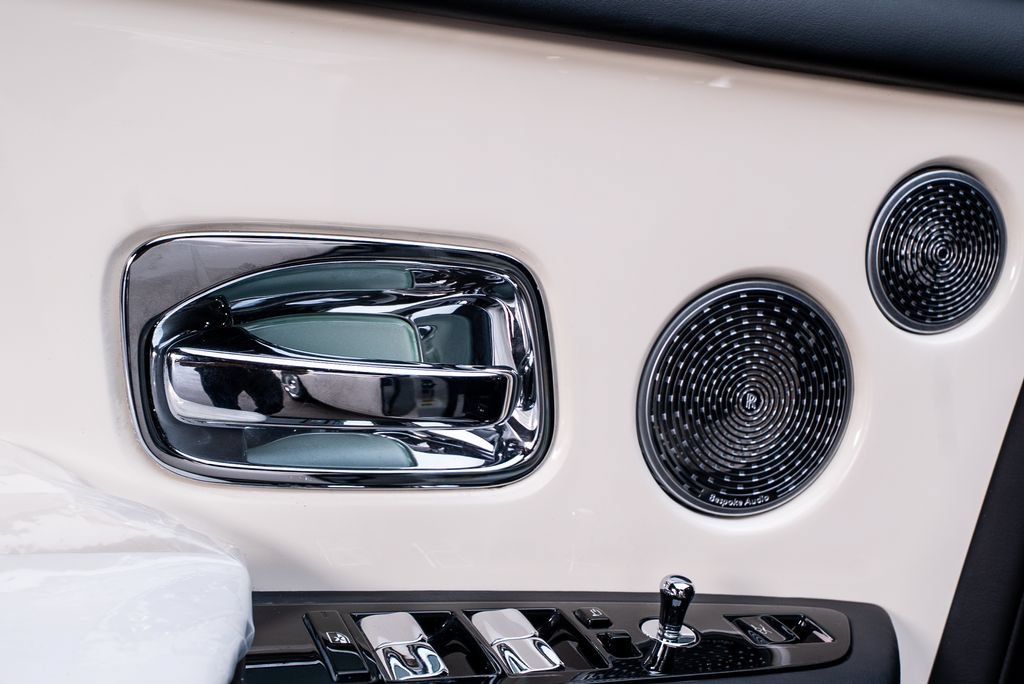 Used 2019 Rolls-Royce Phantom Sedan RWD image 29