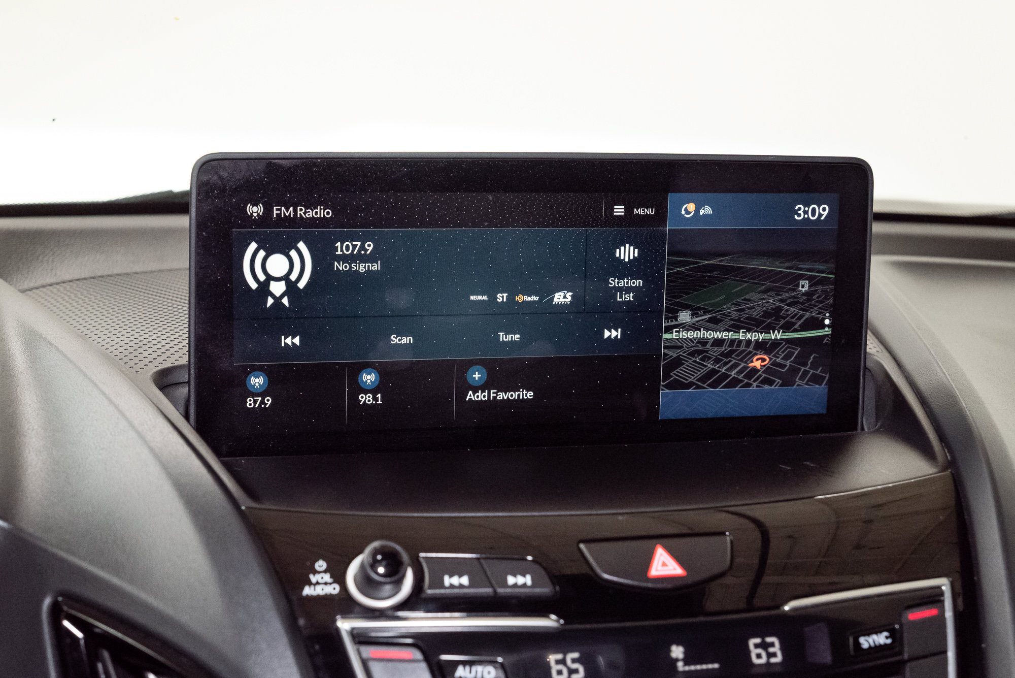 Used 2024 Acura RDX w/ Advance Package AWD/4WD image 19